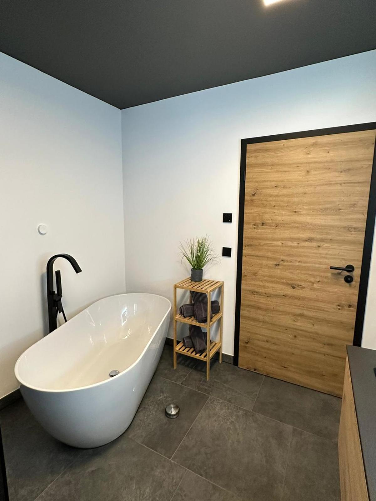 Апартаменты Woidpanorama Ehemals Haus Heike Нойшёнау Экстерьер фото